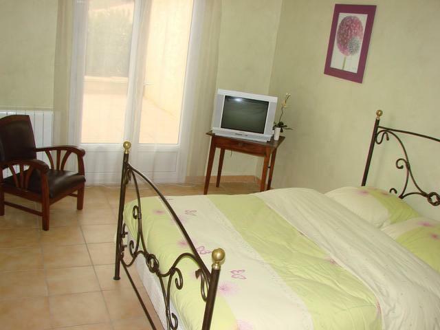 Colocação Vedène 53020