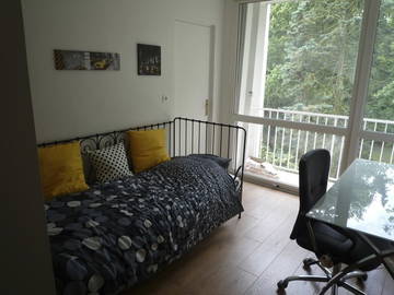 Roomlala | Quartos totalmente mobiliados em Cergy