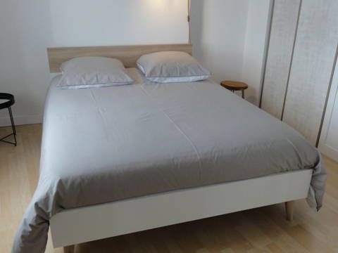 Entire Home Saumur 242549-1