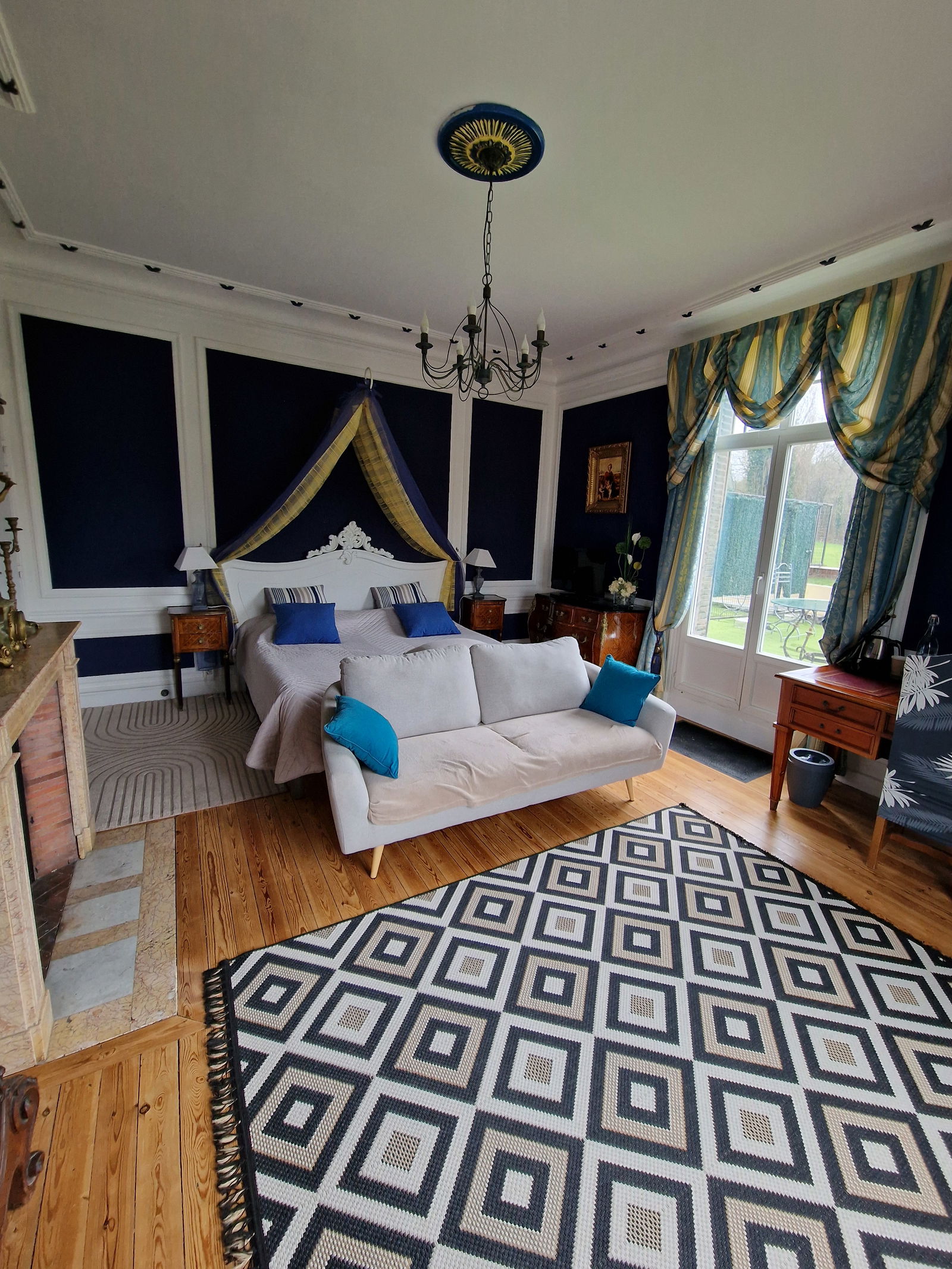 Bed And Breakfast Quesmy 403483