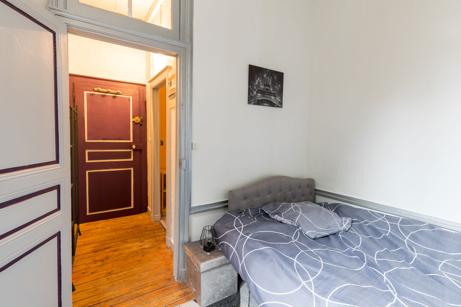 Independent Studio Sens 250275