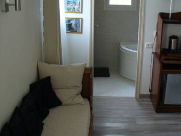 Bed And Breakfast Grimaud 98057-5