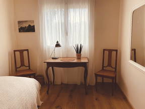 Quiet & Cozy Room in Nyon center