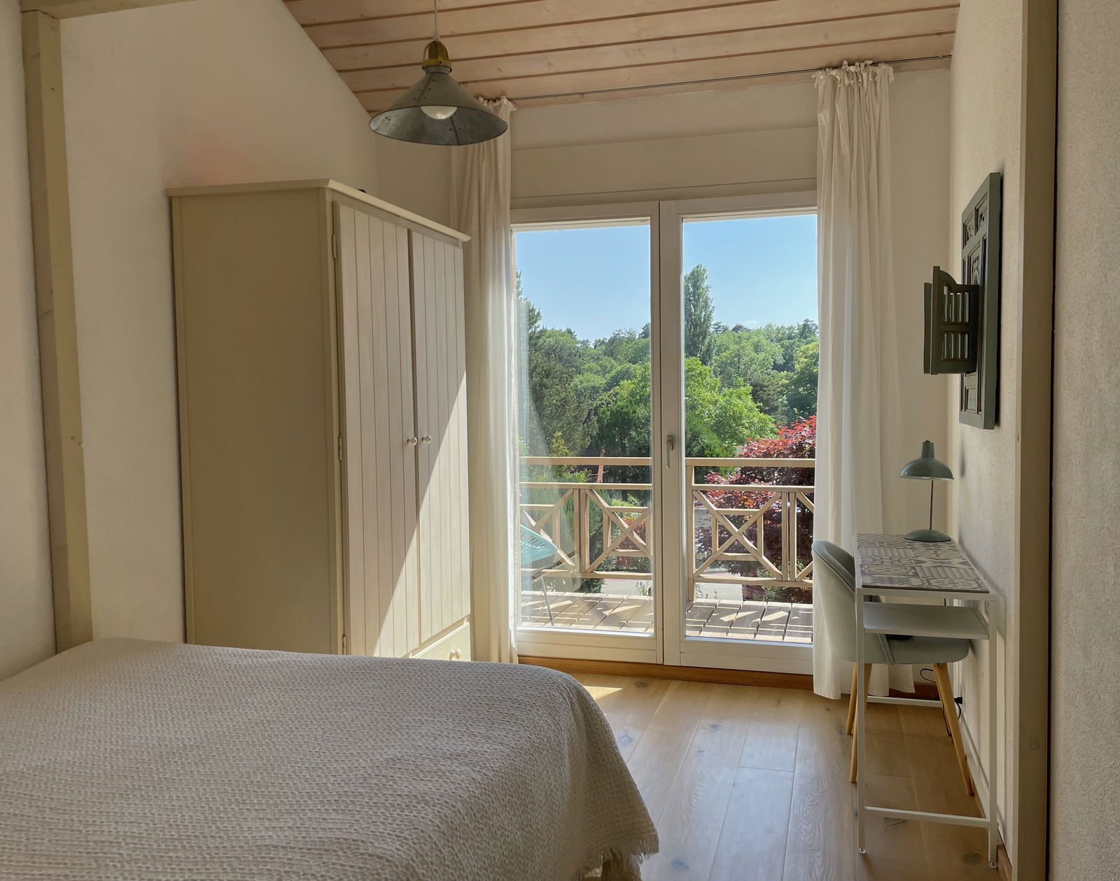 Independent Studio Nyon 262057