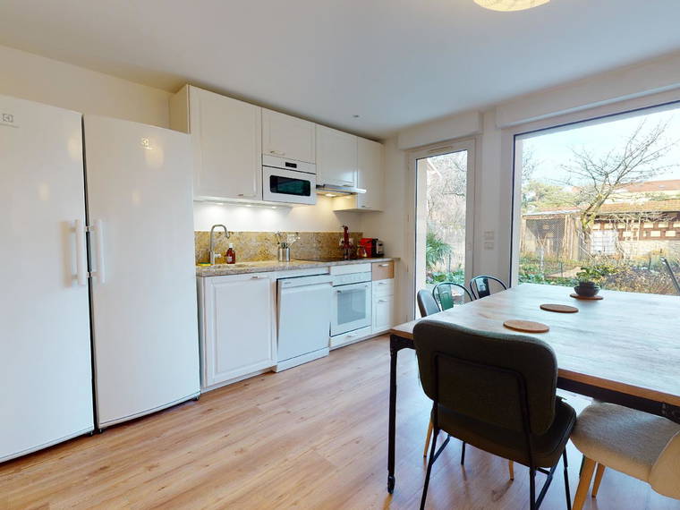 Colocatie Bron 638914