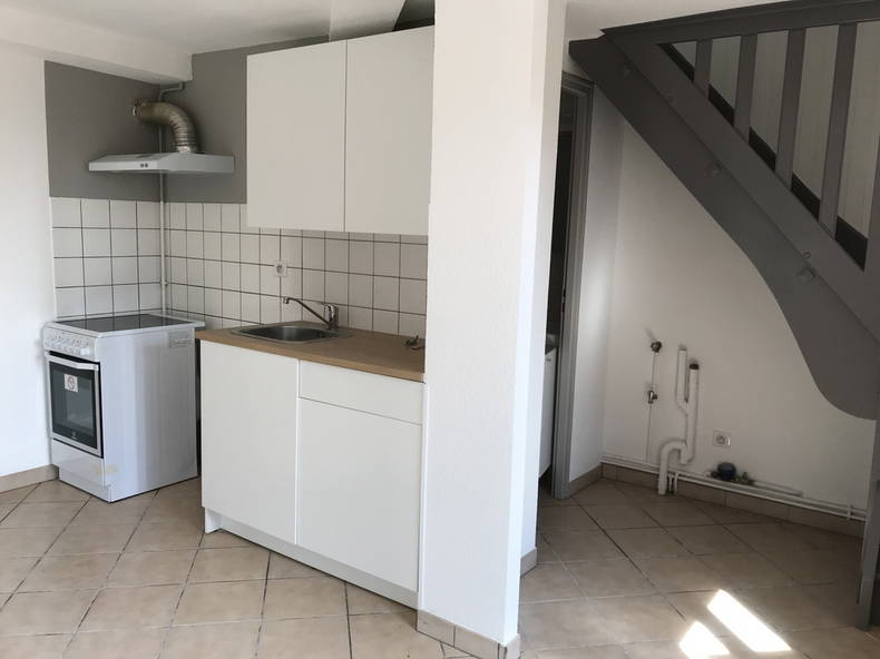 Colocação Luxeuil-les-Bains 210962-3