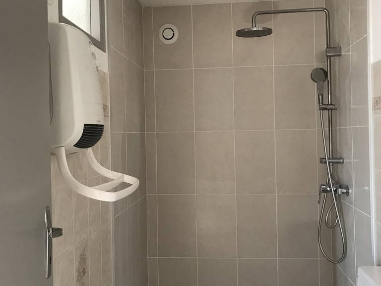 Colocação Luxeuil-les-Bains 210962-4