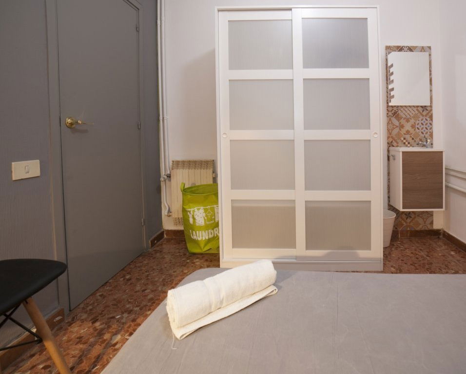 Homestay Barcelona 200307