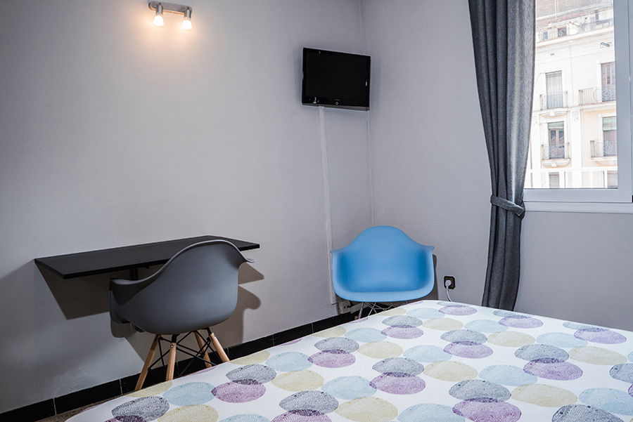 Homestay Barcelona 200313