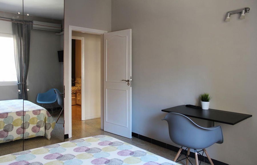 Homestay Barcelona 200313