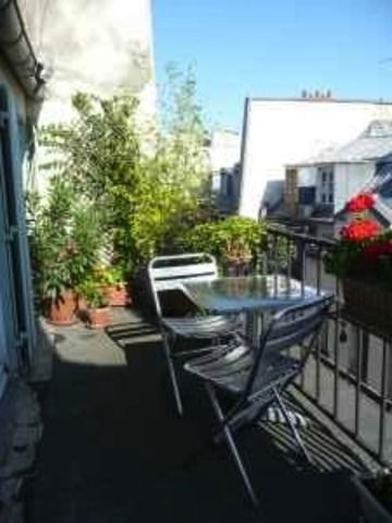 Homestay Paris 18059
