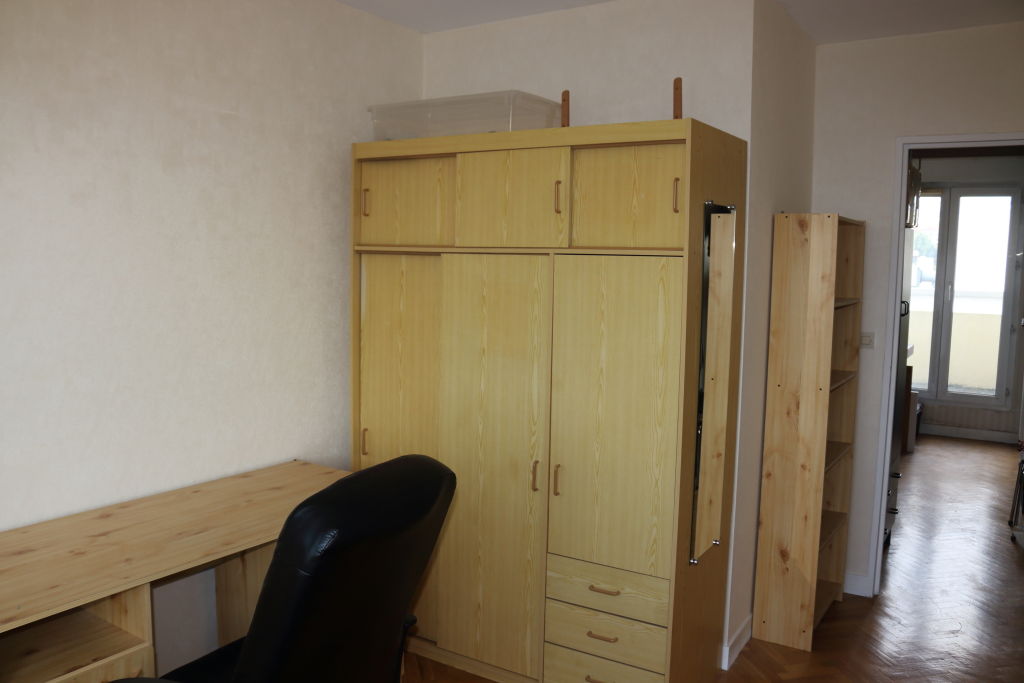 Homestay Issy-les-Moulineaux 106806