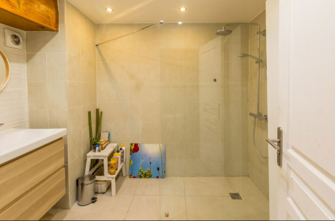 Homestay Paris 486715