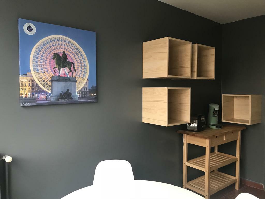 Colocation Bron 236027