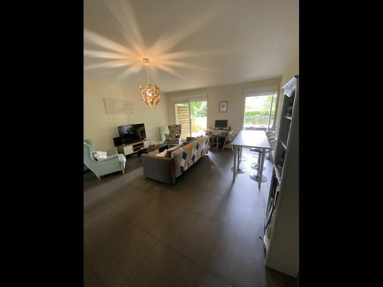 Kolokacja Carbon-Blanc 245349-2