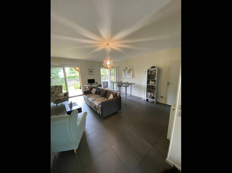 Kolokacja Carbon-Blanc 245349-3