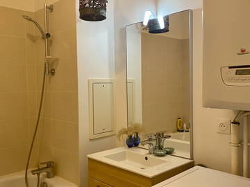 Chambre chez l'habitant à louer à Gentilly - photo 2 : salle de bain-2