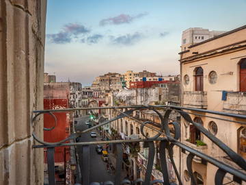 Logement entier à louer à La Habana - photo 16 : balcon-16