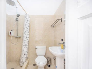 Logement entier à louer à La Habana - photo 9 : salle de bain-9