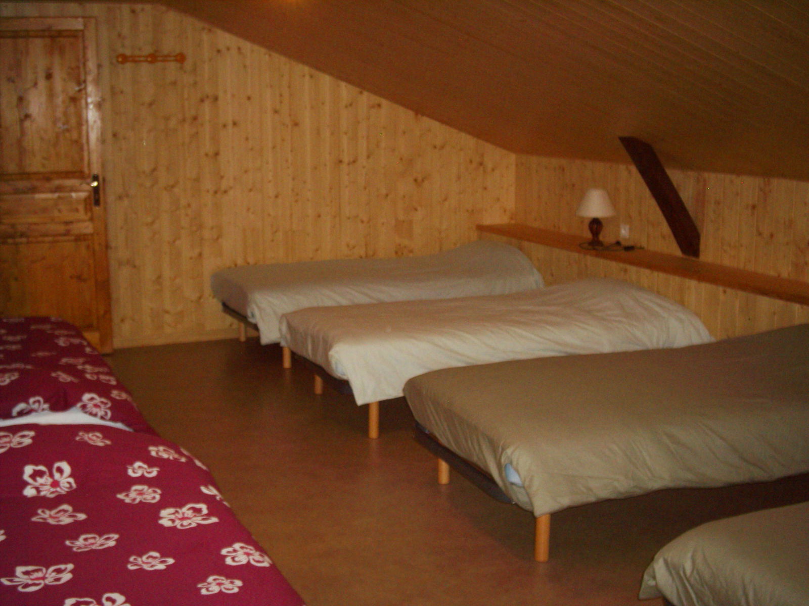 Homestay Landos 143013