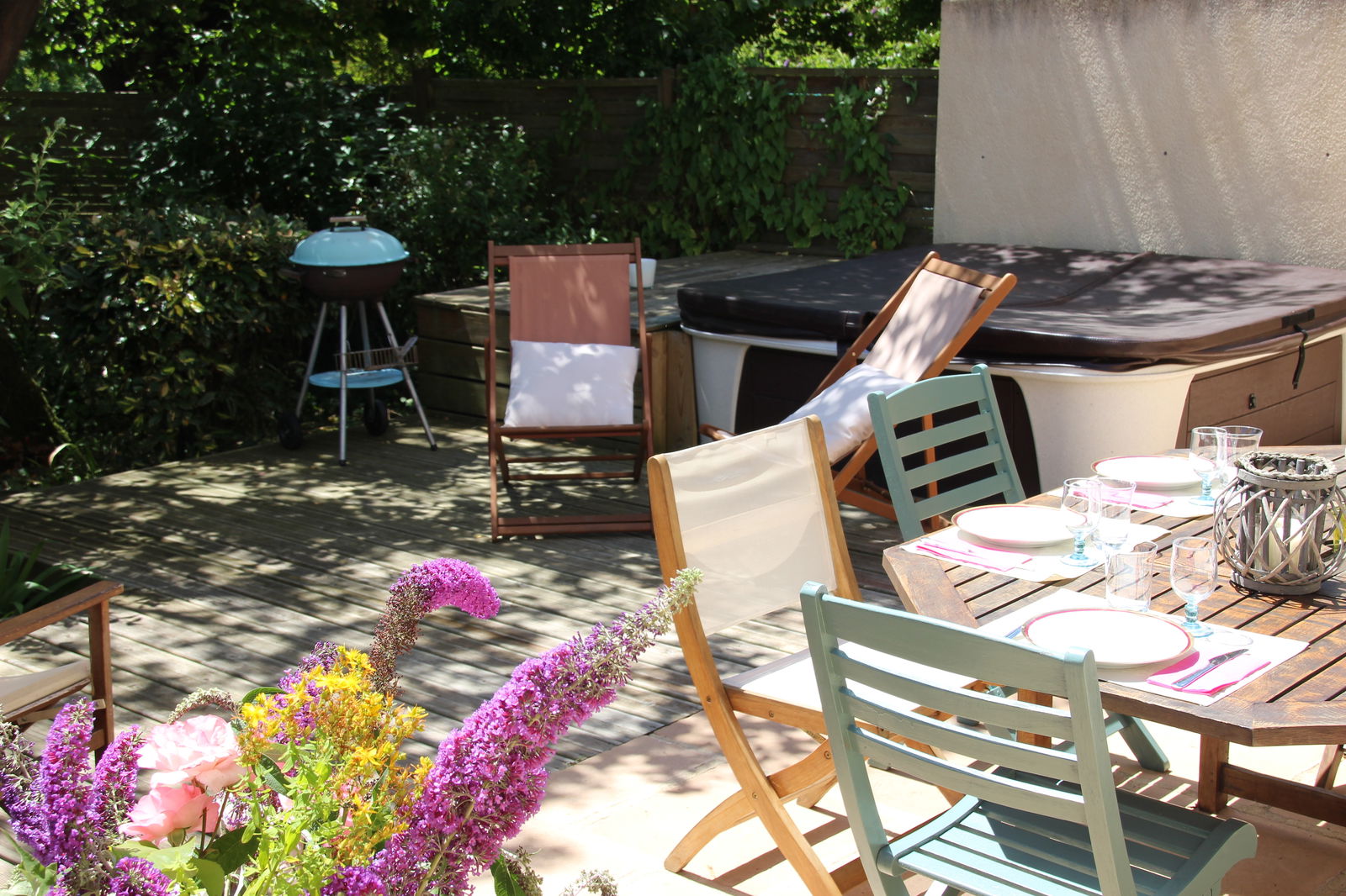 Entire Home Minzac 101221