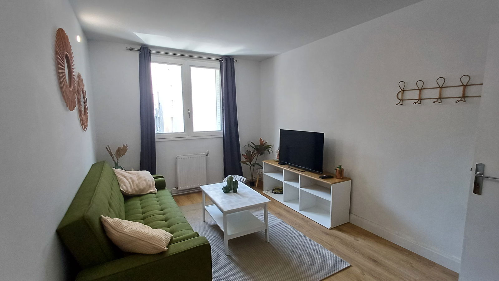 Entire Home Grenoble 660194