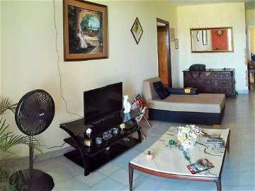 Roomlala | Rent Apartment In Havana