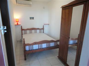 Room For Rent Le François 170202