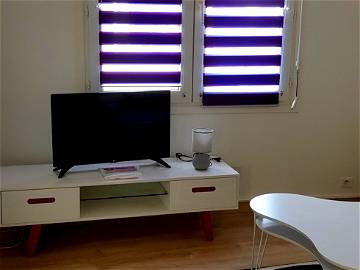 Roomlala | Rent Fully Furnished Studio Lievin Center