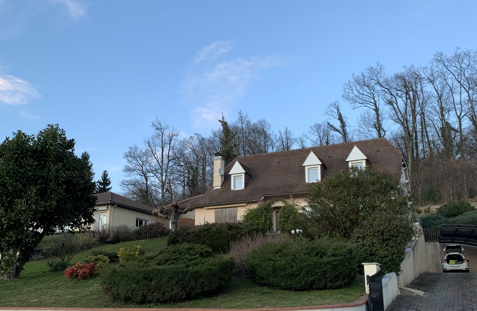 Entire Home Andoins 297837