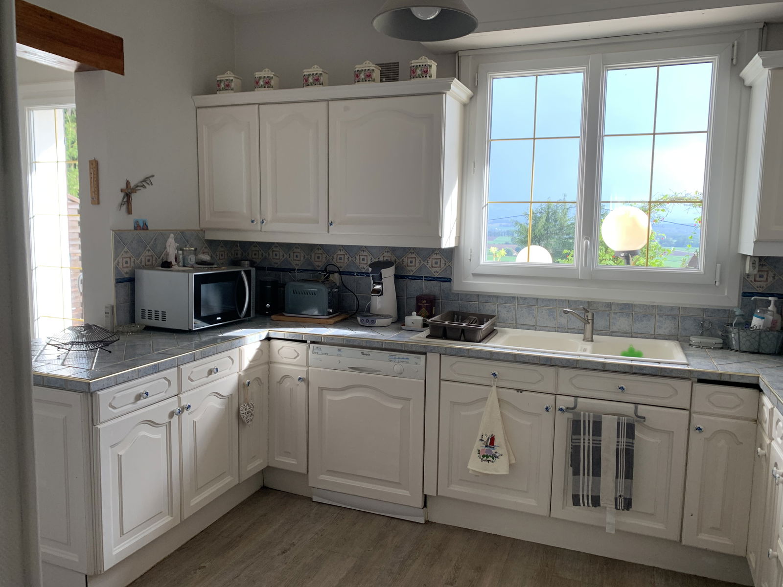 Entire Home Andoins 297837