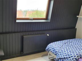Rent Room In A House, 5 Minutes Walk From The Station