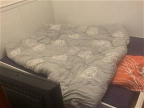 Rent Room In A T2 Where I Live At Night