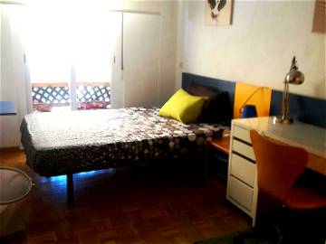 Roomlala | Rent Room Salamanca, Alquiler Habitación