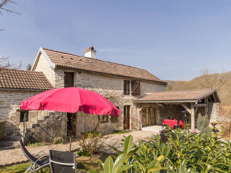 Entire Home Moloy 32244-1