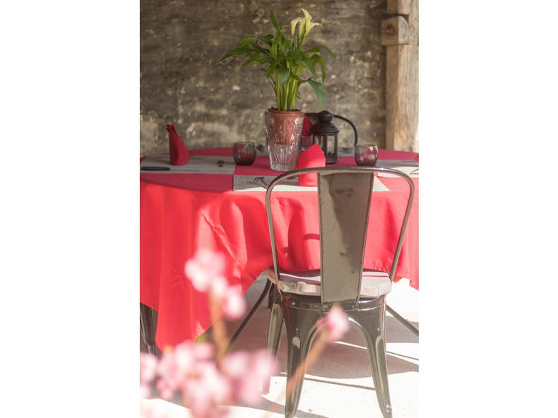 Entire Home Moloy 32244-2