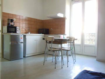 Room For Rent Lamalou-Les-Bains 79352