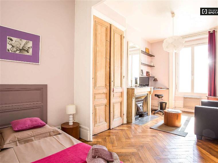 Homestay Lyon 266884-1