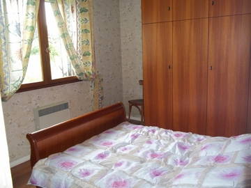 Chambre À Louer Apremont-Sur-Allier 29344