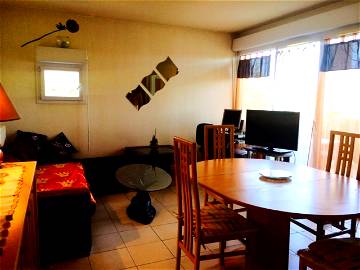 Roomlala | Rental Of A 2 Rooms
