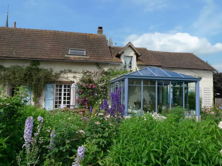 Homestay Saint-Prest 63537