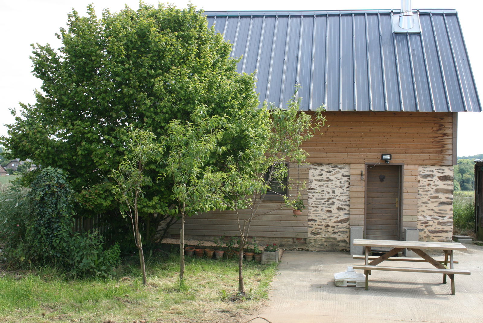 Entire Home Lubersac 71811