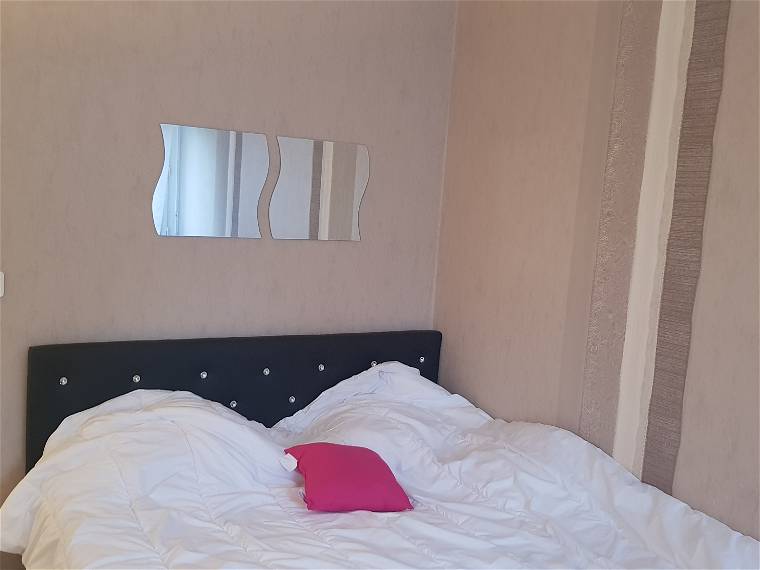 Homestay Noisy-le-Grand 226906-1