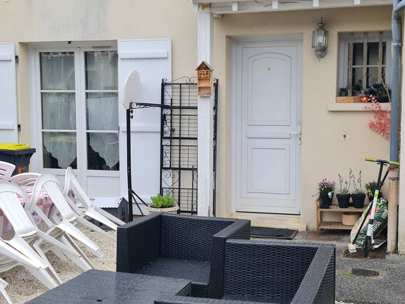 Zakwaterowanie U Rodziny La Chapelle-en-Serval 385018-1