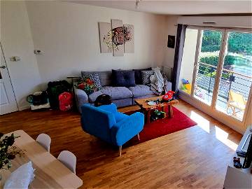 Roomlala | Rental Room / Shared accommodation (Female only) F4 in Poissy