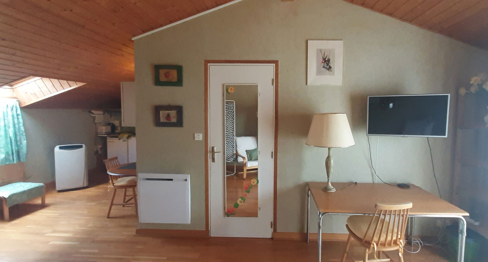 Independent Studio Villefontaine 1292