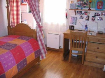 Roomlala | RER do Boissy St Legers 30 min. Z centrum Paryża
