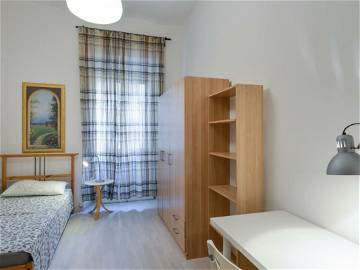 Roomlala | Résidence Alessandria 3 B Chambre 1