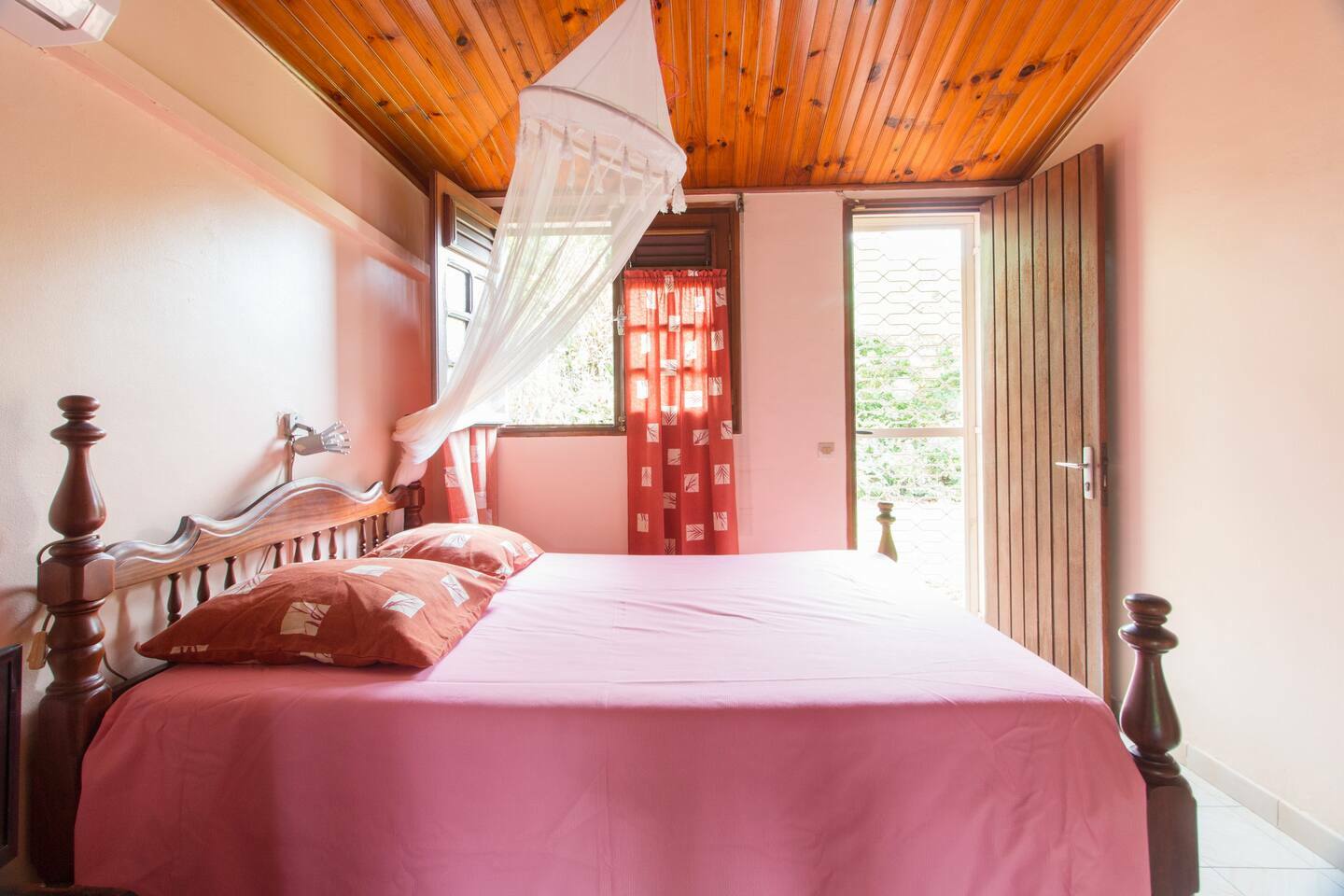 Estudio Independiente Sainte-Anne 228482