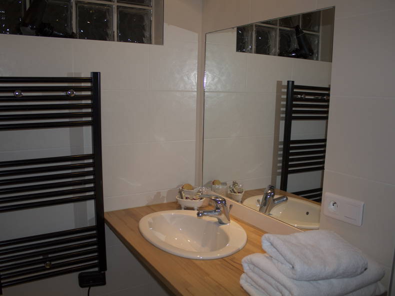 Habitaciones De Huéspedes Camboulit 130809-4